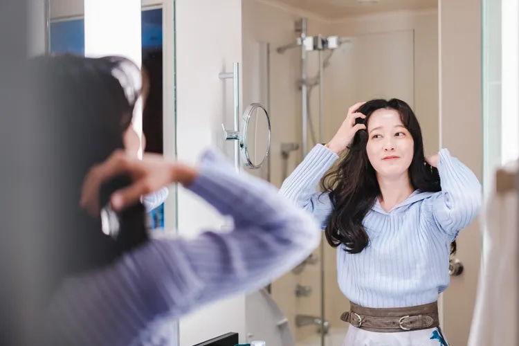 就活の証明写真を「オン眉ぱっつん」前髪で撮るのはアリ？プロが解説4