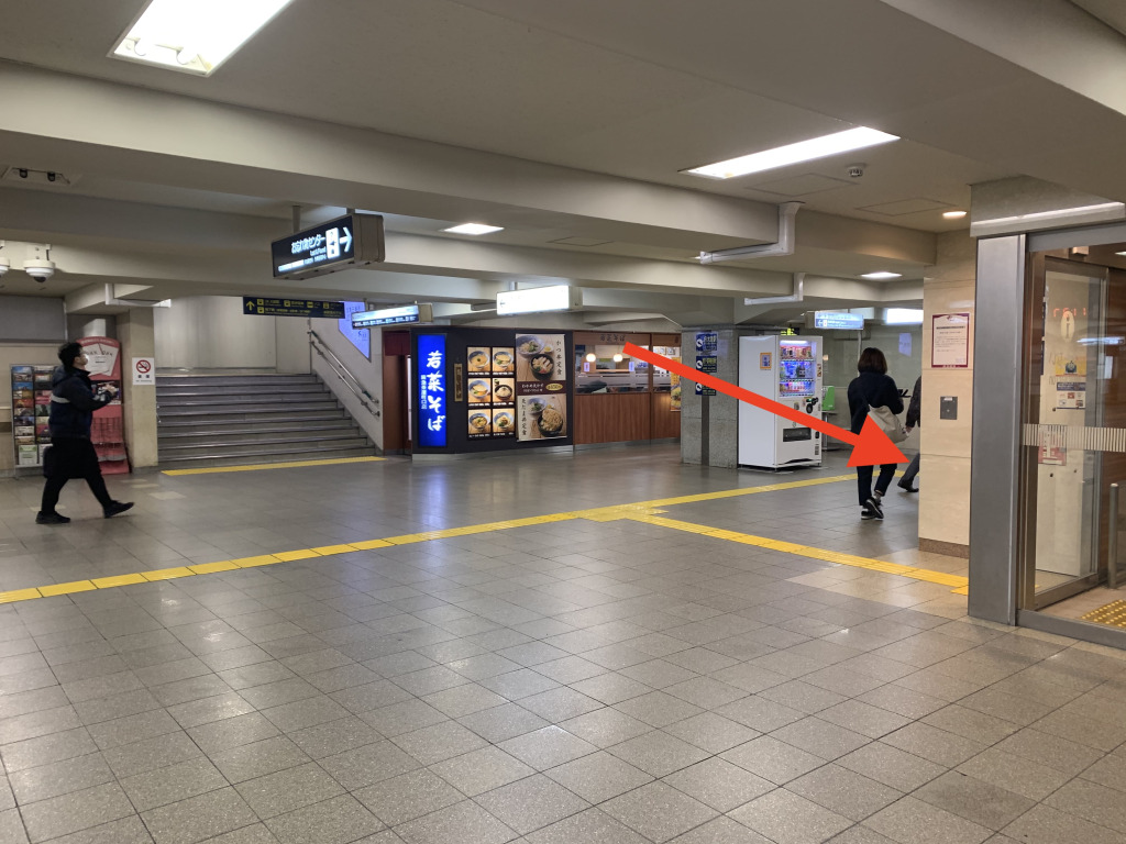 大阪の梅田で就活 転職の証明写真の撮影におすすめの１万円以内で撮れる写真館スタジオインディ大阪梅田店 口コミ評価no1