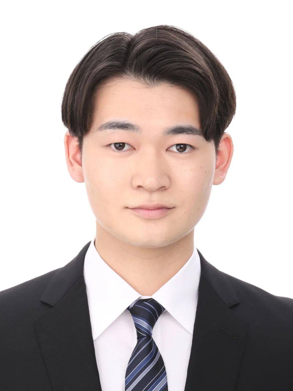 女子就活生の証明写真のビフォー