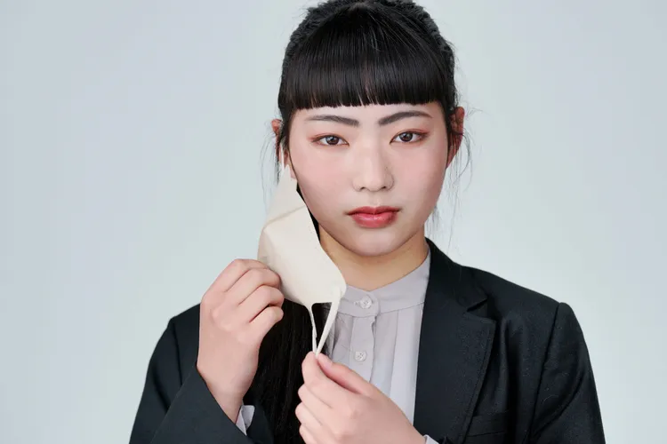 就活の証明写真を「オン眉ぱっつん」前髪で撮るのはアリ?プロが解説1