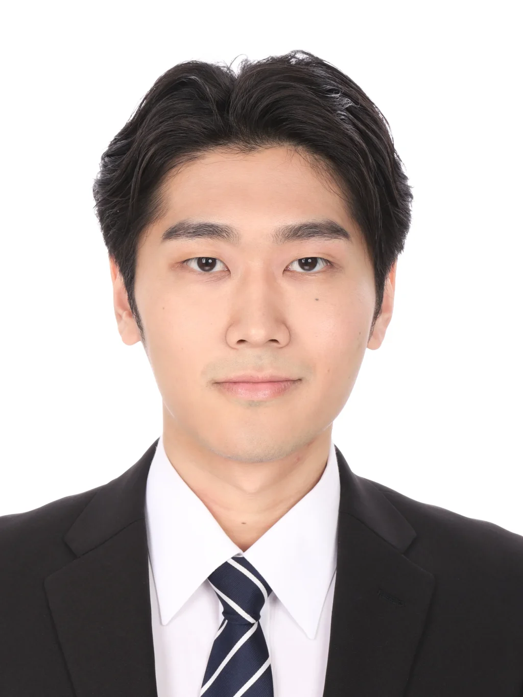 女子就活生の証明写真のビフォー