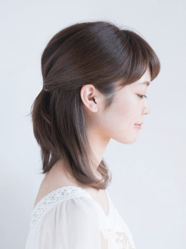 女性編インターン用写真に適した髪型特集!髪色や前髪の条件も解説1