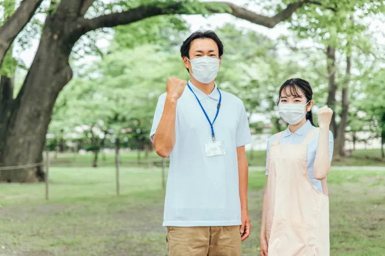 「介護業界」へ転職したい!好印象を与える証明写真の撮り方を紹介1
