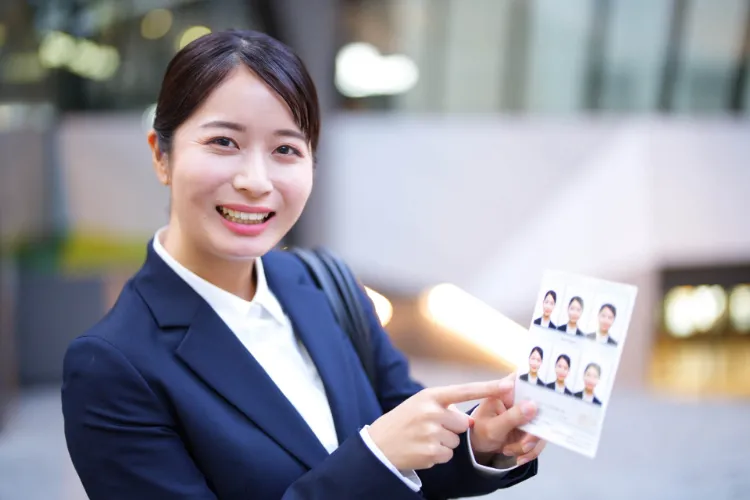 「介護業界」へ転職したい!好印象を与える証明写真の撮り方を紹介5