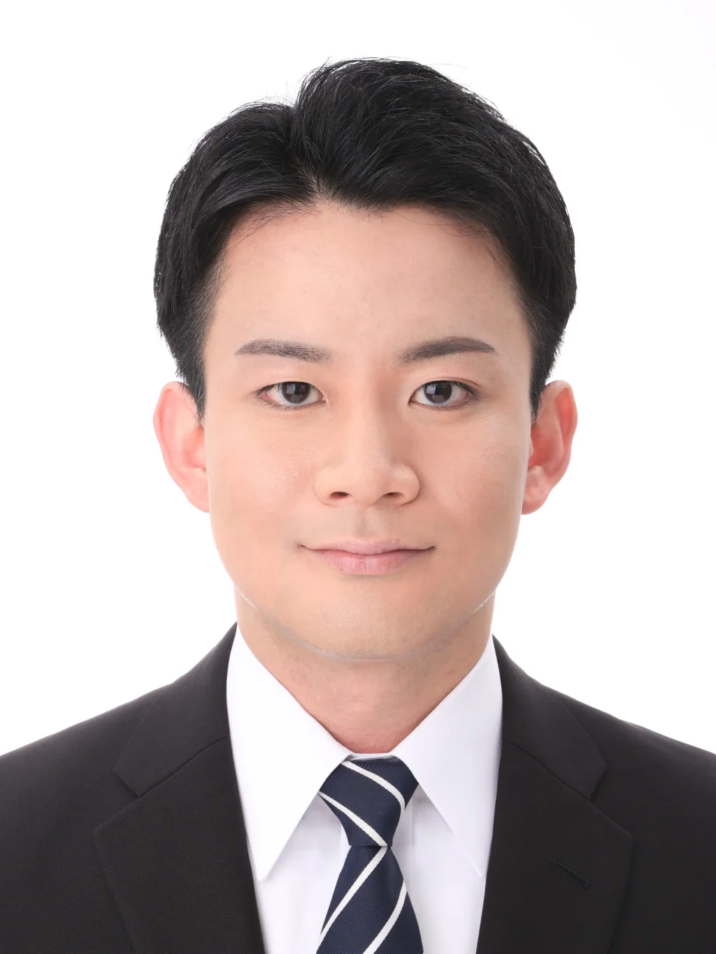 女子就活生のプロがヘアメイクして、撮影指導をした証明写真のアフター