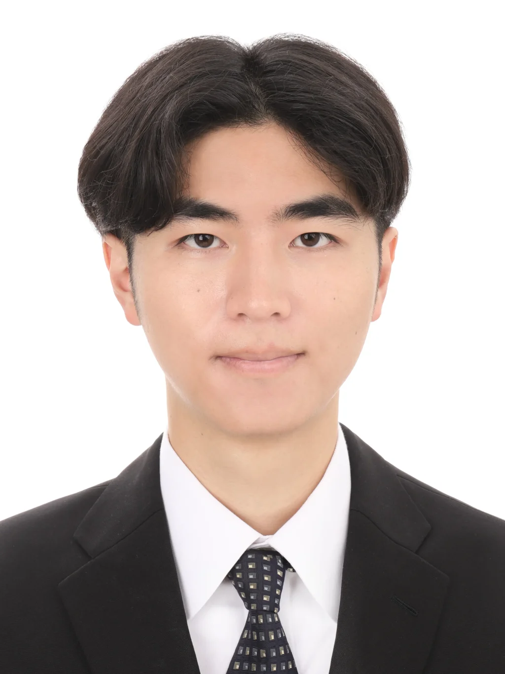 女子就活生のプロがヘアメイクして、撮影指導をした証明写真のアフター