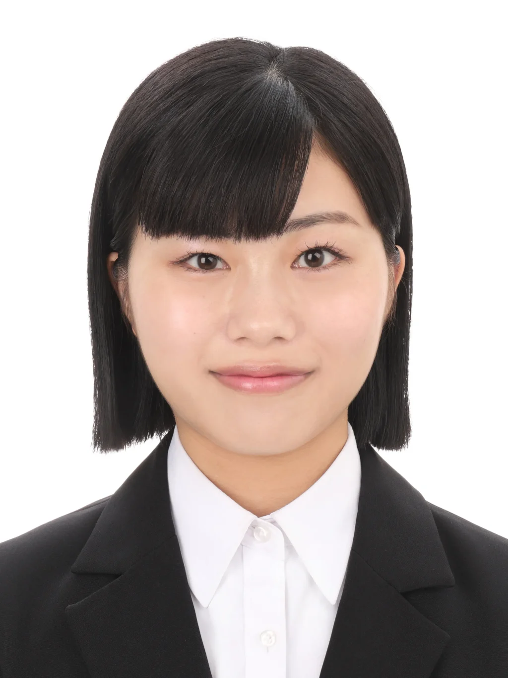 女子就活生のプロがヘアメイクして、撮影指導をした証明写真のアフター