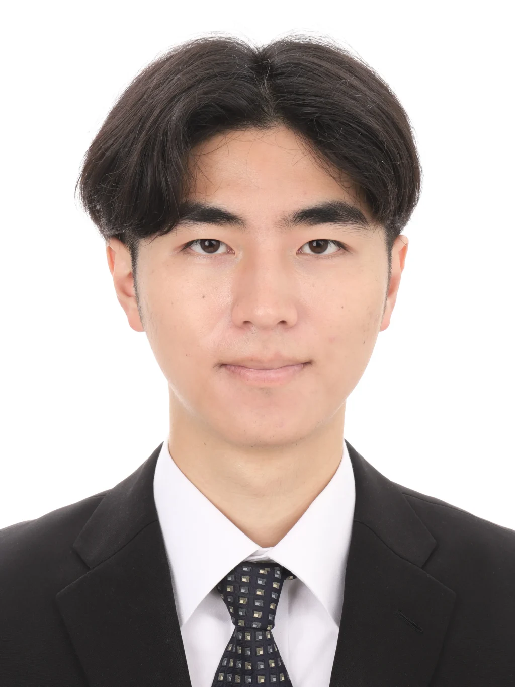 女子就活生の証明写真のビフォー