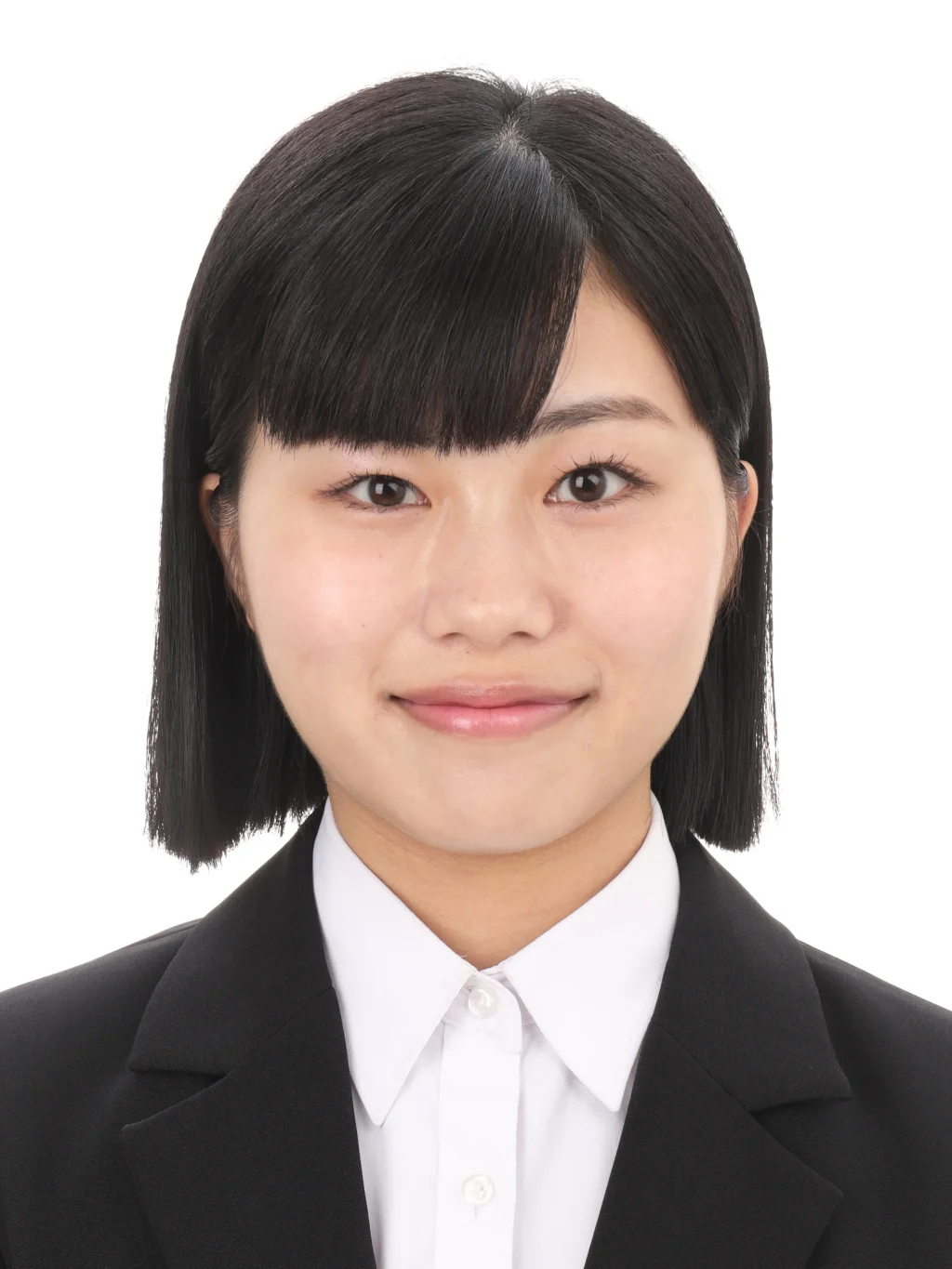 女子就活生の証明写真のビフォー