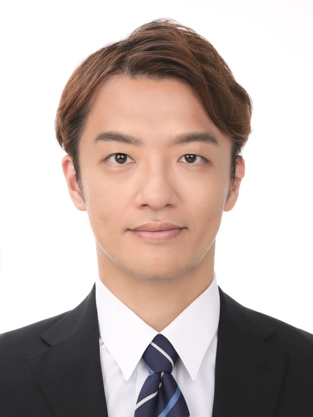 女子就活生のプロがヘアメイクして、撮影指導をした証明写真のアフター