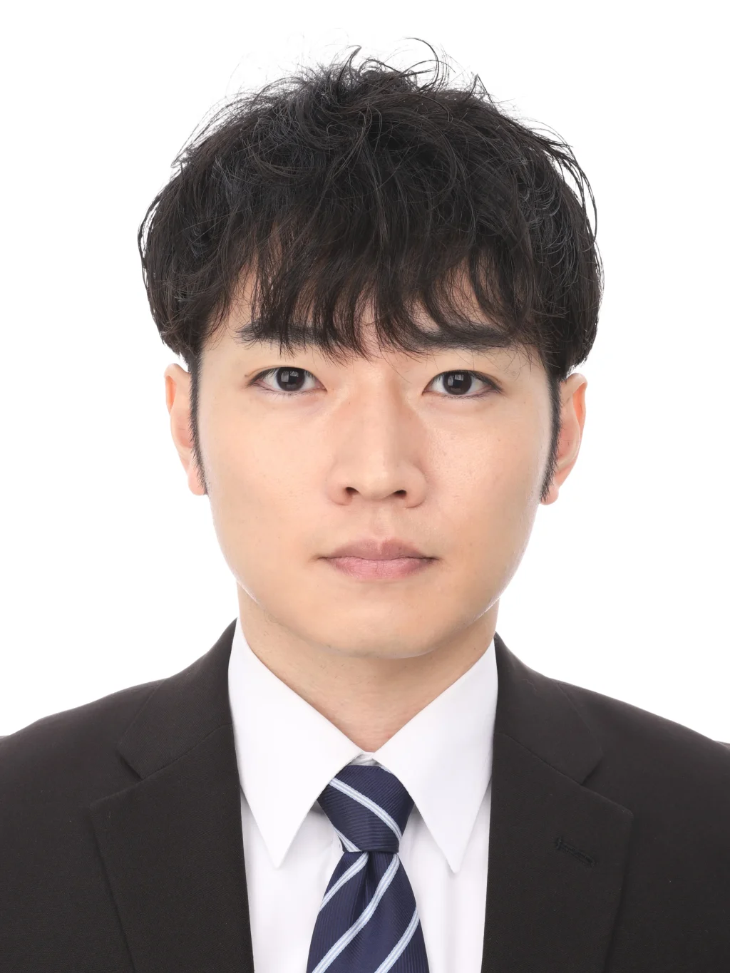 女子就活生の証明写真のビフォー