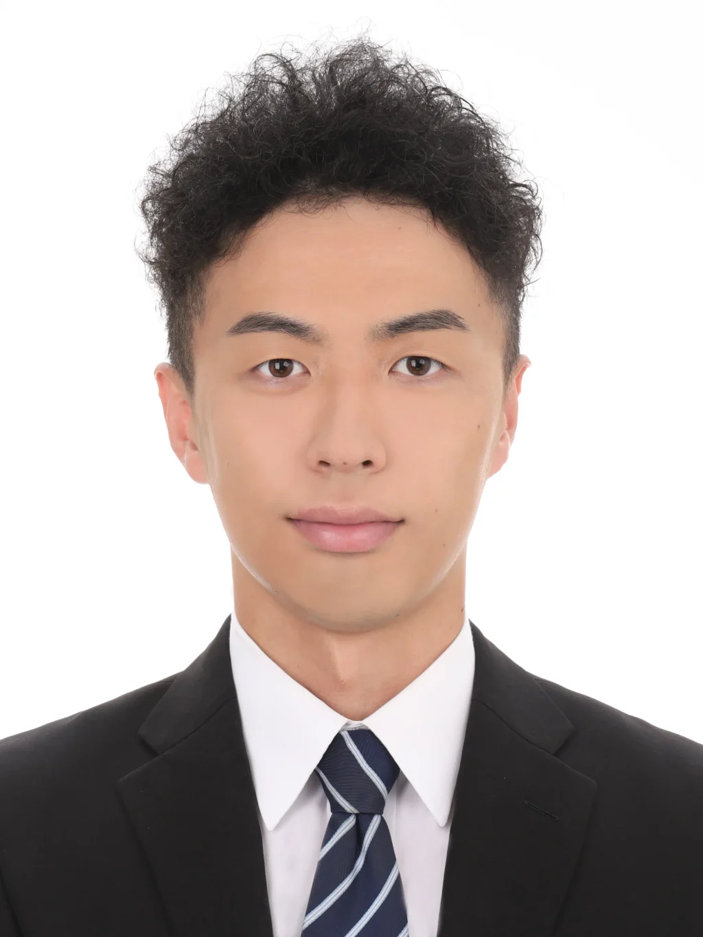 女子就活生のプロがヘアメイクして、撮影指導をした証明写真のアフター