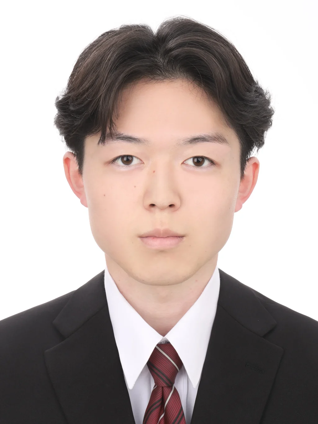 女子就活生のプロがヘアメイクして、撮影指導をした証明写真のアフター