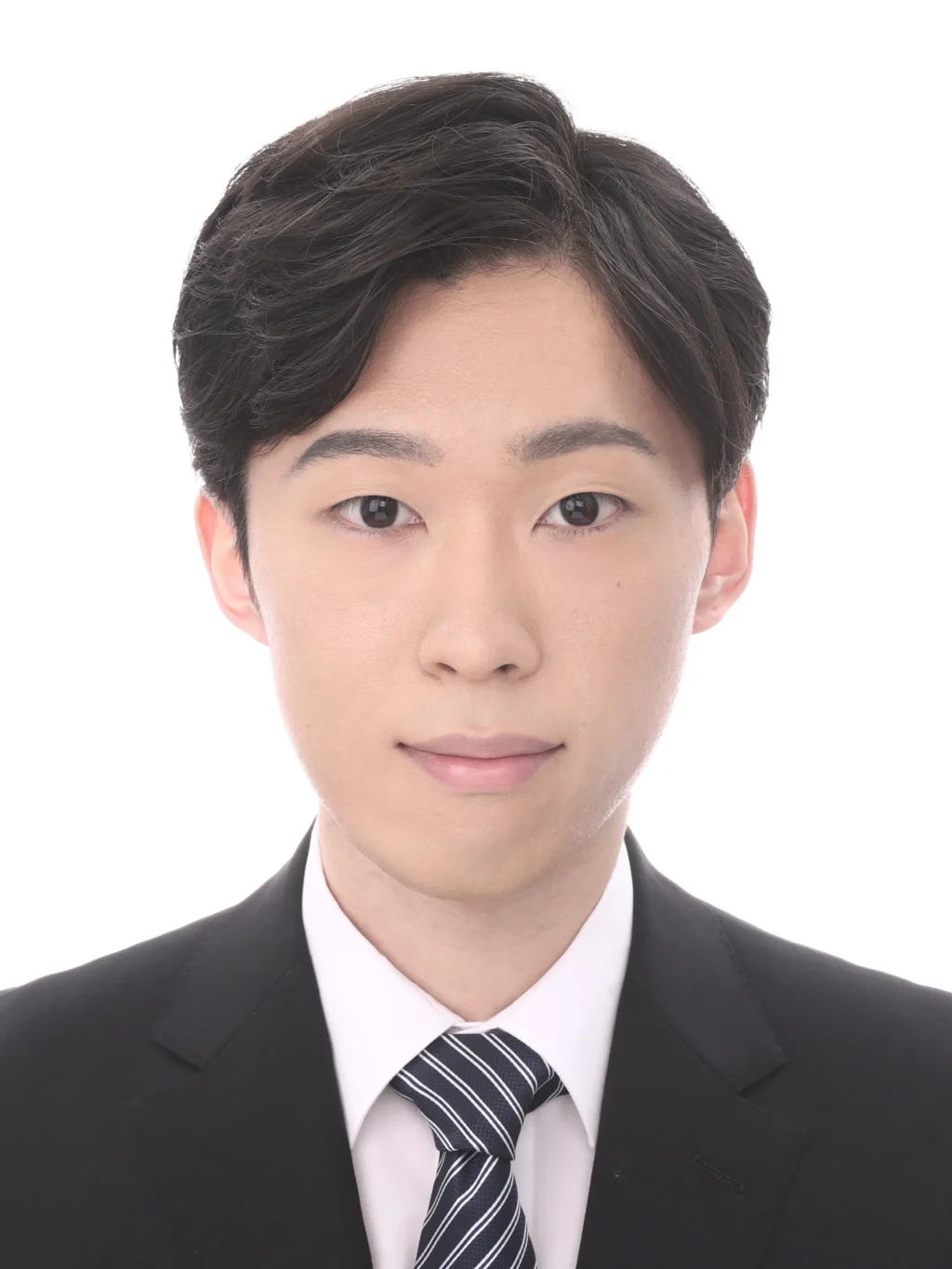 女子就活生のプロがヘアメイクして、撮影指導をした証明写真のアフター