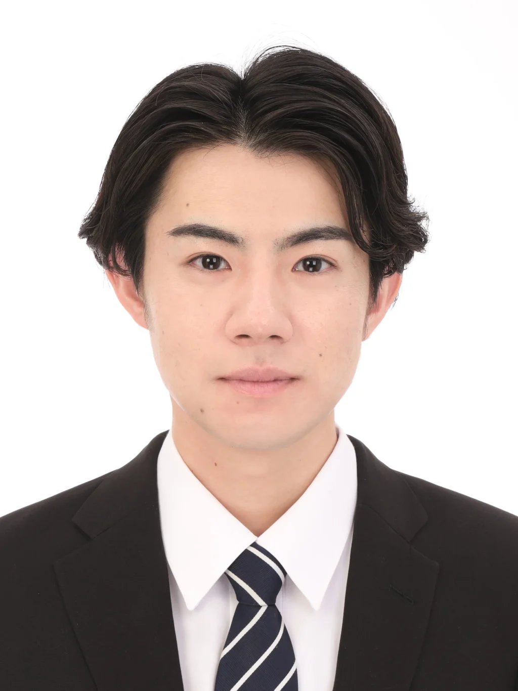 女子就活生のプロがヘアメイクして、撮影指導をした証明写真のアフター